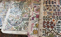 80 yıllık halı motifleri: Kaybolan tarih evde sergileniyor